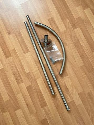 Barre rideau d’angle beschikbaar voor biedingen