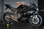 Yamaha R 7 avec échappement Akrapovic - 2022 - 35 kW Vendu, Motos, Motos | Yamaha, 12 à 35 kW, 2 cylindres, Sport, 700 cm³