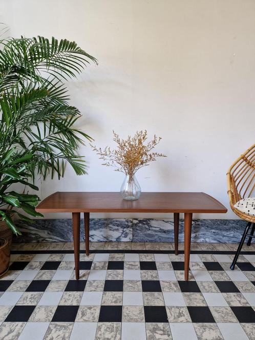 Vintage midcentury Deense salontafel | coffee table | retro, Huis en Inrichting, Tafels | Bijzettafels, Zo goed als nieuw, Overige vormen