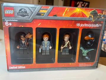 Lego Jurassic World Bricktober 2018 exclusieve minifiguren beschikbaar voor biedingen