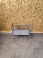 Poppenbedje – Metalen Draadwerk – Jaren ’50/’60, Gebruikt, Overige typen, Warandestraat 51, Nazareth, Info@keukiesshop.com