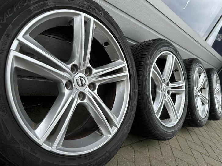 18 inch Volvo V60 Hybrid V40 S60 V90 S90 velgen winterbanden, Auto-onderdelen, Banden en Velgen, Banden en Velgen, Winterbanden