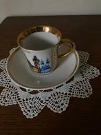 petite tasse à thé ancienne avec assiette "Praha", Antiquités & Art, Enlèvement ou Envoi