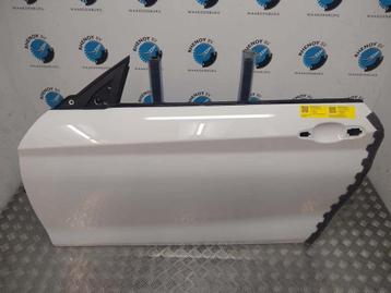 BMW F22 linker deur wit  beschikbaar voor biedingen