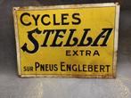 Blikken bordje Cycles Stella Englebert jaren 20, Verzamelen, Merken en Reclamevoorwerpen, Reclamebord, Gebruikt, Ophalen