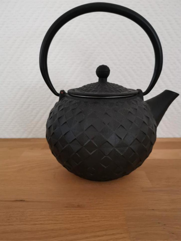 Japanse smeedijzeren theepot met filter, Antiquités & Art, Curiosités & Brocante, Enlèvement