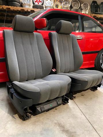 Bmw interieur e34 nette staat disponible aux enchères