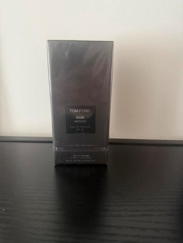 Tom ford oud wood 100ml beschikbaar voor biedingen