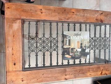Salontafel authentiek vintage beschikbaar voor biedingen