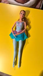 Barbie ballerina 2011, Kinderen en Baby's, Speelgoed | Poppen, Ophalen, Zo goed als nieuw, Barbie