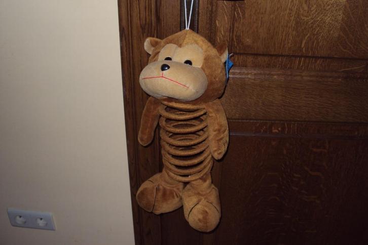 Nieuwe pluche aap met springveer, totale hoogte +/- 50 cm, Kinderen en Baby's, Speelgoed | Knuffels en Pluche, Nieuw, Ophalen of Verzenden