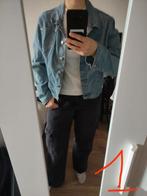 Vêtements : chemise/polo, chemisier, pull, blazer, pull..