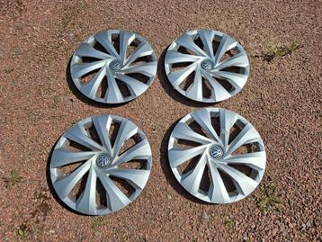 4 originele Volkswagen 15" wieldoppen beschikbaar voor biedingen