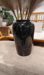 Zwarte vaas met grijze aders (West Germany), Huis en Inrichting, Woonaccessoires | Vazen, Minder dan 50 cm, Ophalen of Verzenden