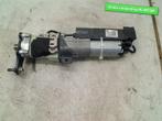 ELEKTRISCHE ACHTERKLEP OPENER LINKS Q5 (8RB) (8R0827851B), Gebruikt, Audi