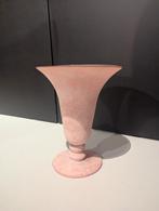 Vaas. Steen look. Mat roze., Enlèvement, Pierre