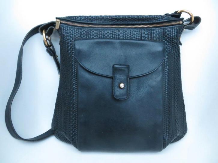 handtas Delvaux model Flou zwart met toile de cuir, Handtassen en Accessoires, Tassen | Damestassen, Gebruikt, Handtas, Zwart