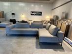 Grijze Design on Stock Aikon Hoekbank – NP: €7.500, Huis en Inrichting, Zetels | Zetels, Bankstel Zetel Sofa Hoekbank Design Bank