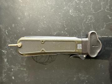 Bundeswehr  para valmes / gravity knife. Zeldzaam. beschikbaar voor biedingen