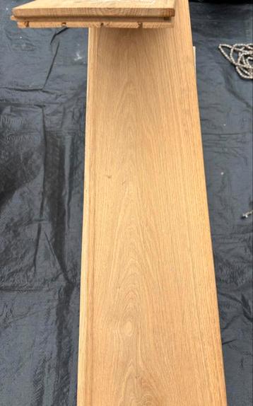 Parquet chêne massif 2,30 m2 beschikbaar voor biedingen