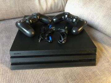 Playstation 4 PRO 500GB SSD + 2 Controllers beschikbaar voor biedingen