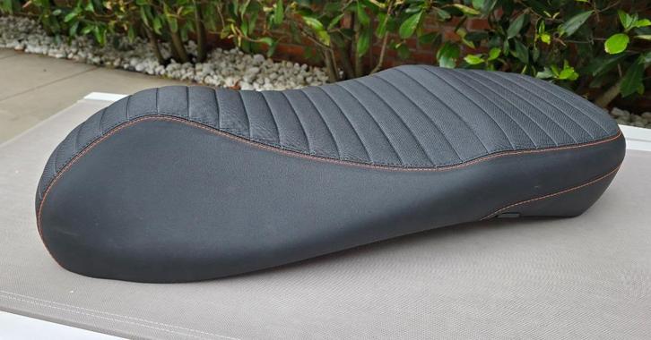 Zadel Vespa GTS, GT en GTV / SuperSport, Fietsen en Brommers, Brommeronderdelen | Scooters, Vespa, Zadel, Ophalen of Verzenden