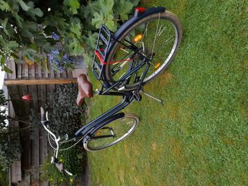 Fiets in zeer goede staat. beschikbaar voor biedingen