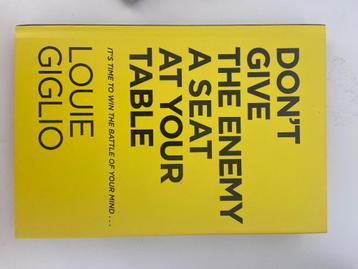 Don’t Give the Enemy a Seat at Your Table – Louie Giglio beschikbaar voor biedingen
