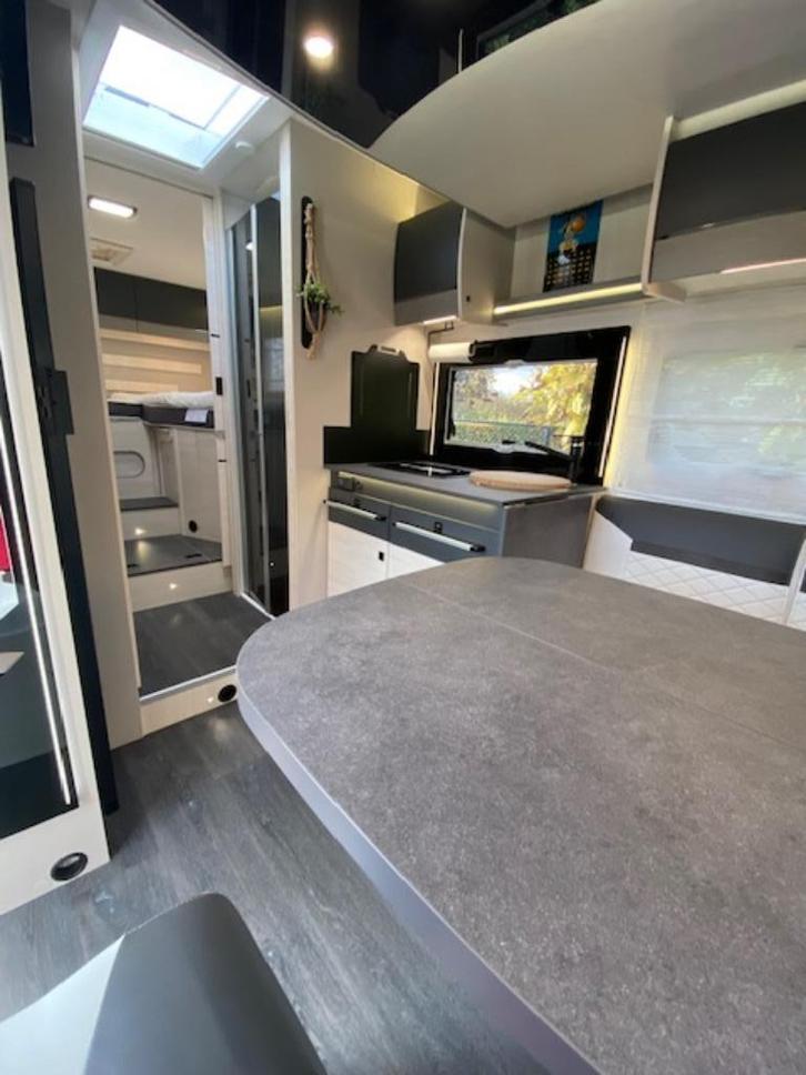 Motorhome te koop, Auto's, Overige Auto's, Particulier, ABS, Achteruitrijcamera, Adaptive Cruise Control, Airbags, Airconditioning