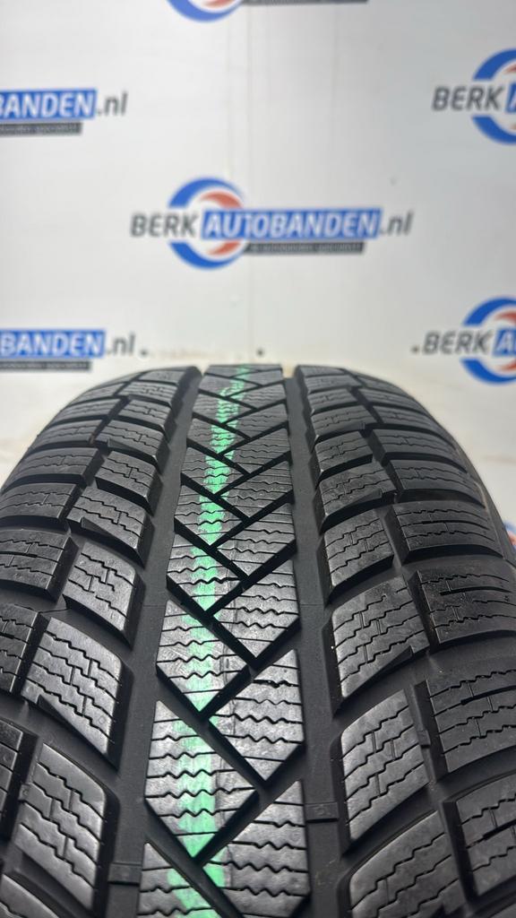4x Vredestein Wintrac Pro (Demo) 215/55 R18 99V 215/55/18 21, Auto-onderdelen, Banden en Velgen, Band(en), Winterbanden, 18 inch