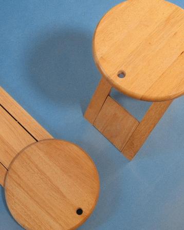folding Suzy stools, Adrian Reed for Princes Design Works beschikbaar voor biedingen