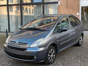 Citroën Xsara Picasso essence  disponible aux enchères