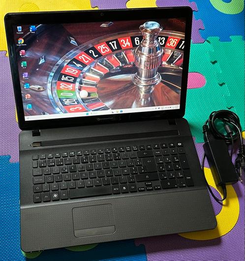 17.3”Packard/ i3-2330M/8gb ram/180gb ssd/Win 11/ office/, Computers en Software, Laptop-opladers, Zo goed als nieuw, Ophalen