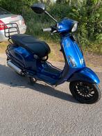 Vespa sprint 2016, Fietsen en Brommers, Scooters | Vespa, Ophalen, Zo goed als nieuw