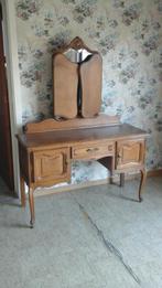 Kastje met spiegel, Ophalen