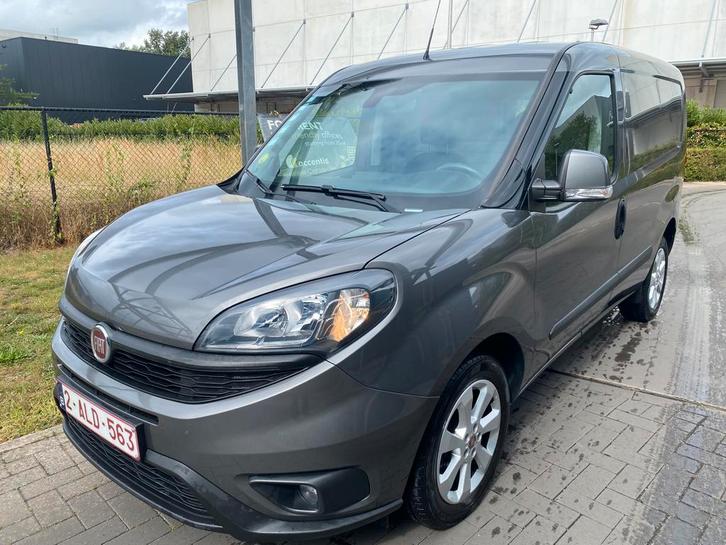 FIAT DOBLO BESTELWAGEN 1.6 Jtd Vele optie's, Auto's, Bestelwagens en Lichte vracht, Bedrijf, Te koop, ABS, Achteruitrijcamera