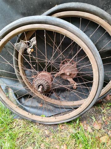 Houten wielen 28 inch 3 speed beschikbaar voor biedingen