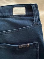 Nouveau jean Seven for all mankind en parfait état, Vêtements | Femmes, Jeans, Neuf, Enlèvement ou Envoi, W27 (confection 34) ou plus petit