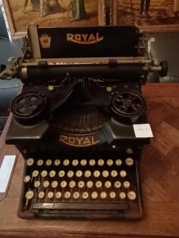Oude typmachine merk Royal, Divers, Machines à écrire, Enlèvement, Utilisé