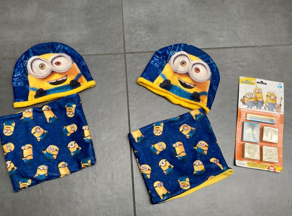 245: minions muts en kraag, Enlèvement ou Envoi, Utilisé, Garçon ou Fille, Bonnet