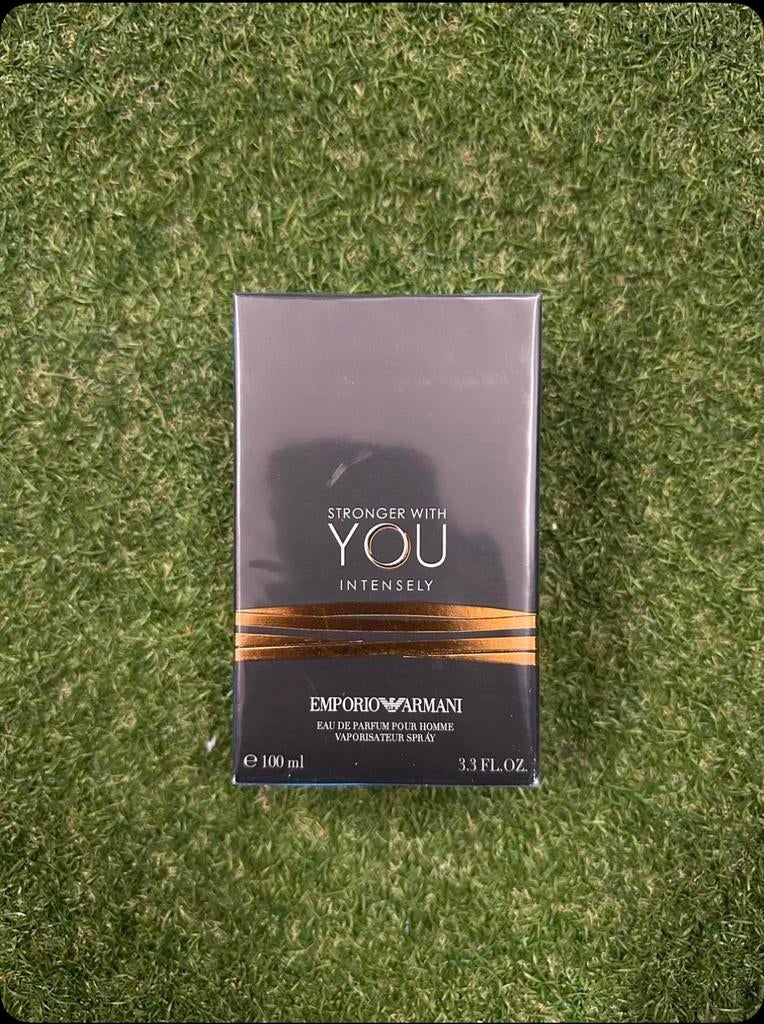 Armani Stronger With You - Herenparfum, Handtassen en Accessoires, Uiterlijk | Parfum, Zo goed als nieuw, Ophalen of Verzenden
