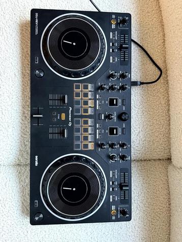 Pioneer DJ DDJ-REV1 beschikbaar voor biedingen