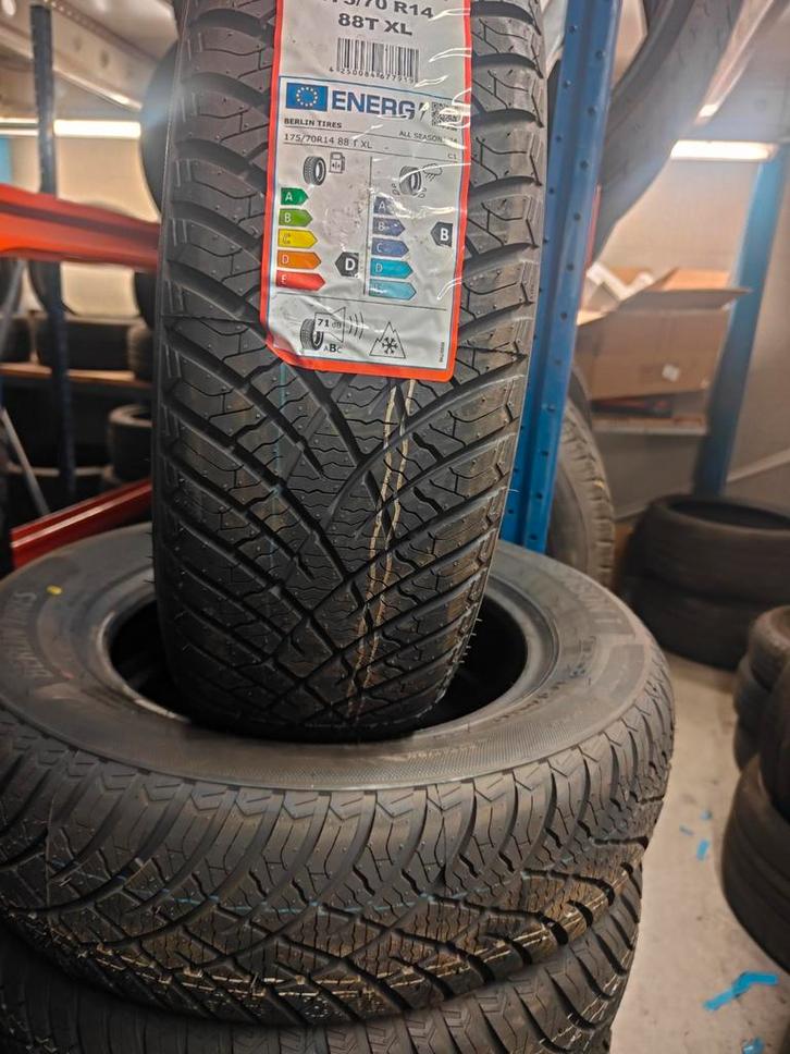 175/70/r14 17570r14 175 70 r14 88t 4season, Auto diversen, Autosport-onderdelen, Zo goed als nieuw, Ophalen of Verzenden