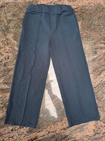Taille 122 Pantalon habillé bleu foncé à plis sur le devant