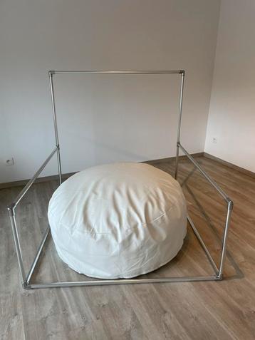 Mooie beanbag newborn fotografie beschikbaar voor biedingen