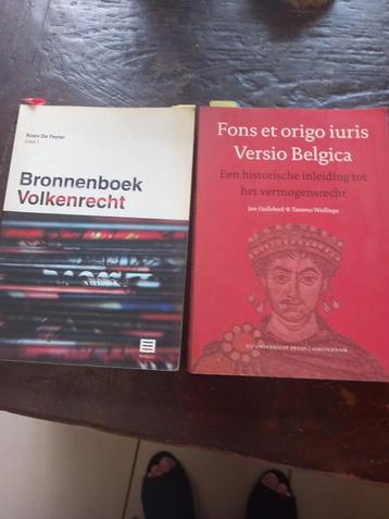 Boeken nodig als u rechten studeert. beschikbaar voor biedingen