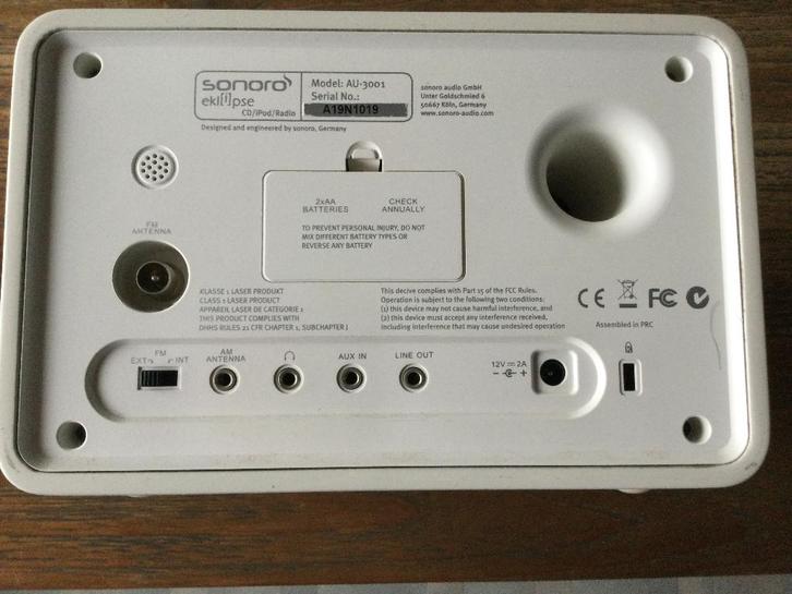 Sonora Eklipse CD Clock Radio With iPod Dock : defect, Electroménager, Électroménager & Équipement Autre, Ne fonctionne pas, Enlèvement ou Envoi