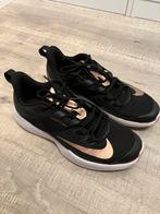 Nike tennisschoenen, Sport en Fitness, Tennis, Ophalen of Verzenden, Zo goed als nieuw, Nike