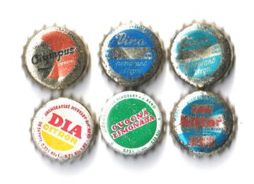 9 anciennes capsules soda liège Tchécoslovaquie '60-'80