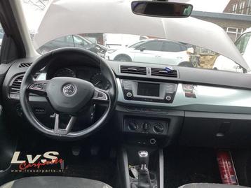 Airbag set + dashboard van een Skoda Fabia beschikbaar voor biedingen